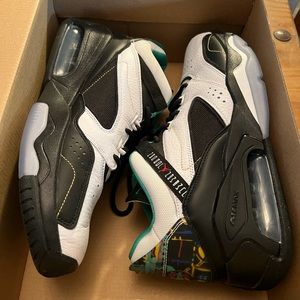 NIKE JORDAN POINT LANE WHITE/ROMA GREEN-BLCK CZ4166 103 MEN SZ 11